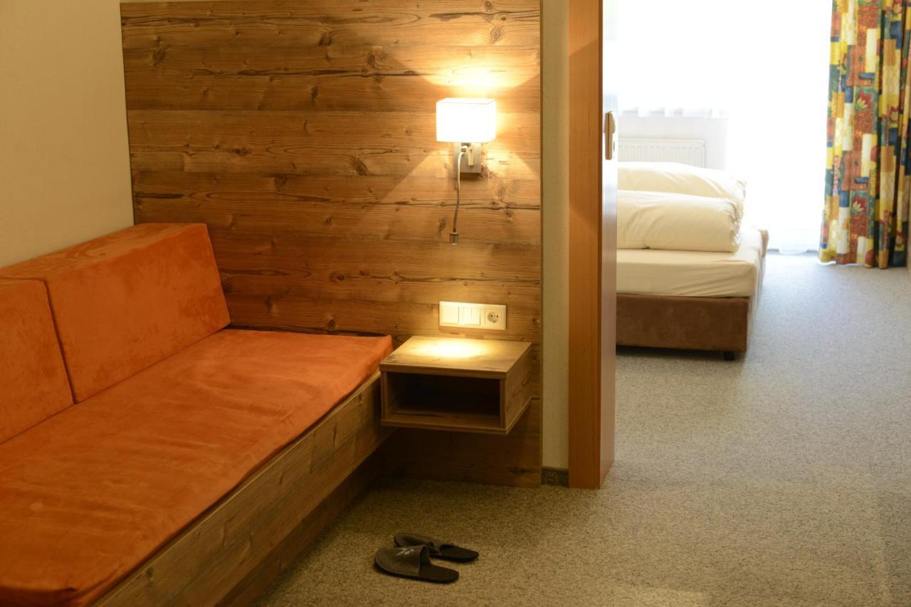 Hotel Talhof Garni&More In Waengle Bei Reutte Eksteriør billede